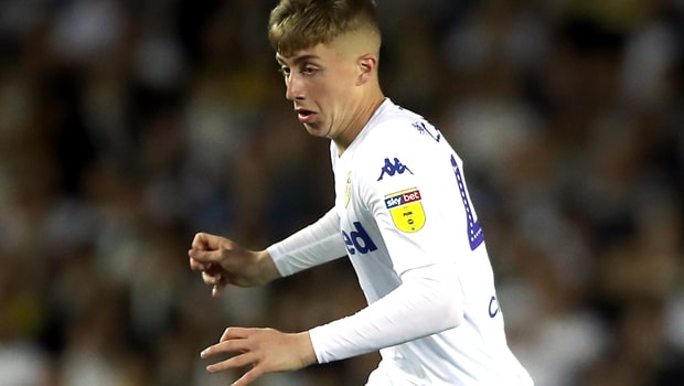 Jack Clarke chuyển tới Tottenham từ Leeds United