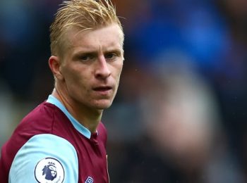 Ben Mee đặt niềm tin vào đội trưởng James Tarkowski