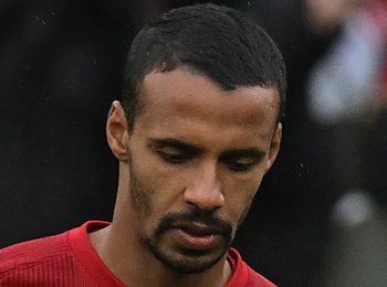 Liverpool nhận tin không vui từ phía Joel Matip