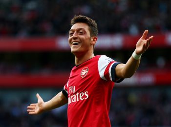 Mesut Ozil đang có sự thay đổi bất ngờ