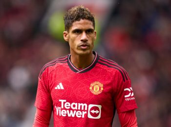 Raphael Varane chuẩn bị come back Ronaldo ở Al-Nassr