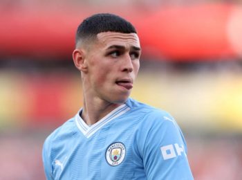 Phil Foden vỡ òa sau bàn thắng đẹp nhất trong sự nghiệp