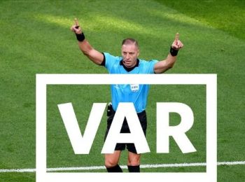 VAR có thể bị bỏ từ Premier League 2024/25