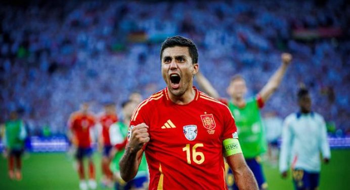 Man City ngắm được 2 ứng cử viên sáng giá thay cho Rodri