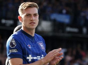 Liam Delap được kỳ vọng sẽ tiến bộ dưới sự dẫn dắt của HLV Liam Rosenior